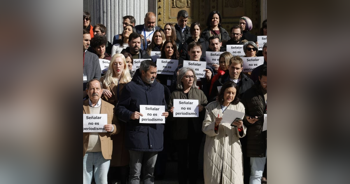 La República de los Tonnntos: El periodismo es señalar los atropellos del Gobienro La República de los Tonnntos: El periodismo es señalar los atropellos del Gobienro