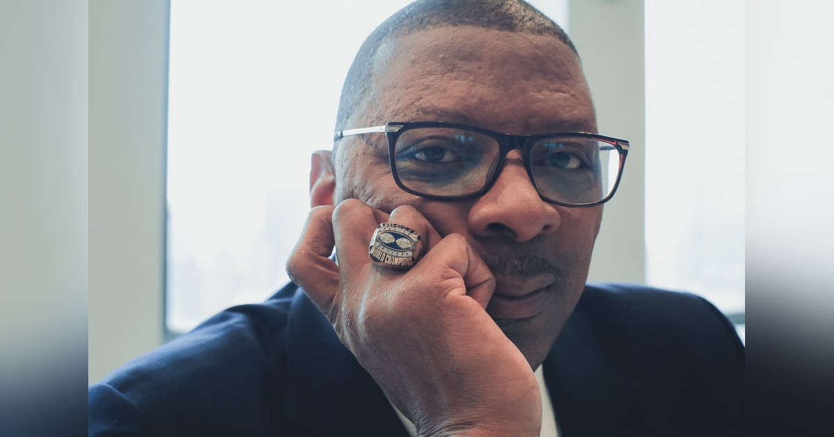 Football to Fashion: NY Giants Great Carl Banks on His Entrepreneurial Journey After the NFL Football to Fashion: NY Giants Great Carl Banks on His Entrepreneurial Journey After the NFL