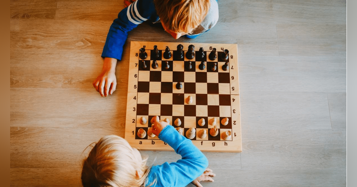 044 EdNews This Week: Chess Goes to Class, Grad Requirements Revamp & Teaching Credential Sans Degree 044 EdNews This Week: Chess Goes to Class, Grad Requirements Revamp & Teaching Credential Sans Degree