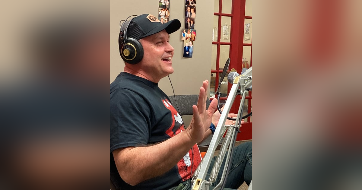 S1 E12 Don K. (Kronberg) - Former WZOK radio announcer. S1 E12 Don K. (Kronberg) - Former WZOK radio announcer.