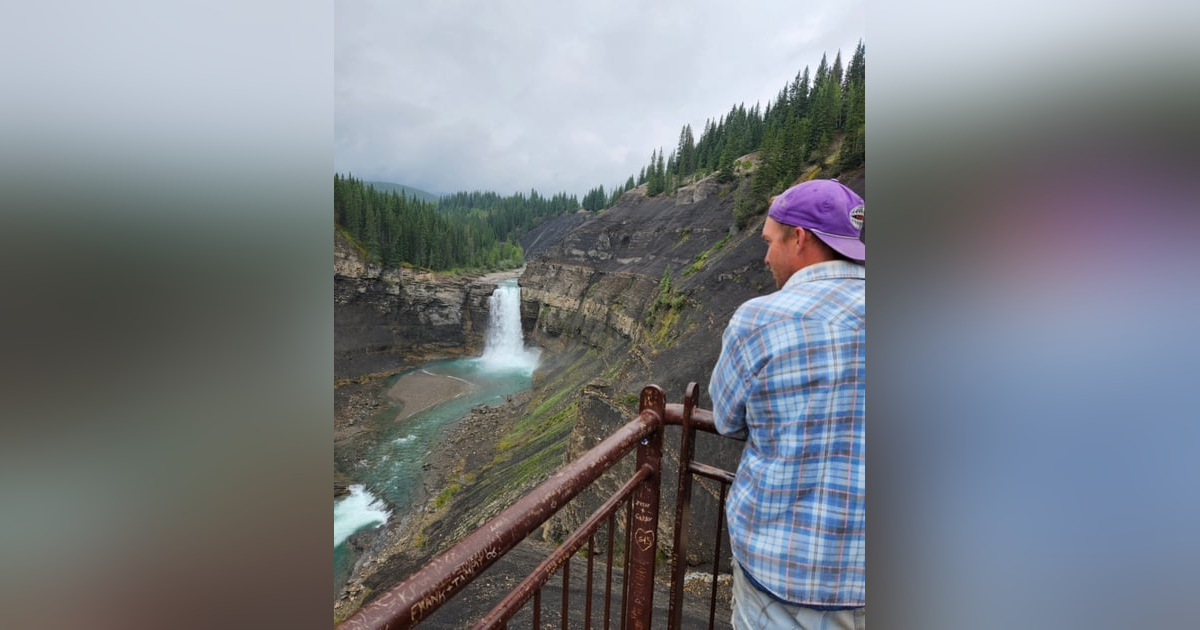 Ep 78- Waterfalls and Grizzlies (Feat. Thayne Harden) Ep 78- Waterfalls and Grizzlies (Feat. Thayne Harden)